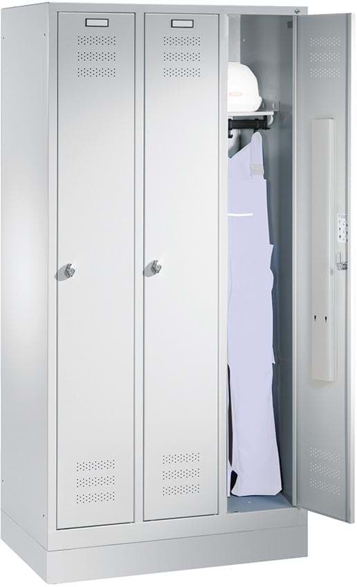 373654-ube100334.jpg